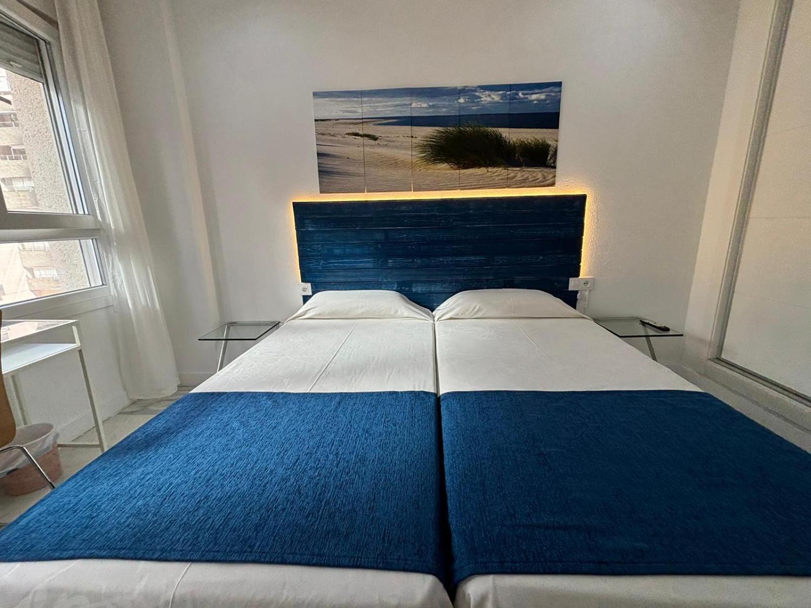 Apartamentos Turisticos Imar Cadiz Luaran gambar