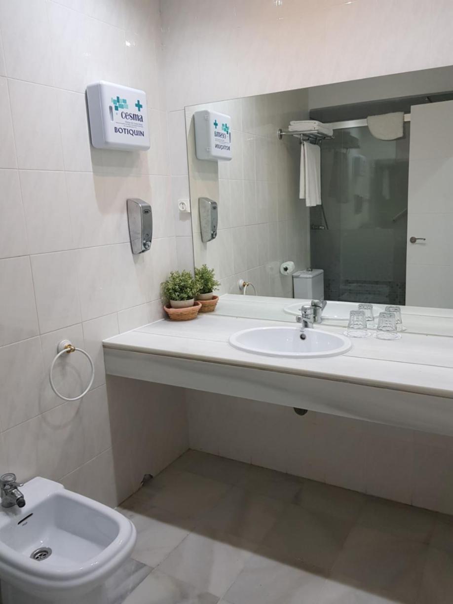 Apartamentos Turisticos Imar Cadiz Luaran gambar