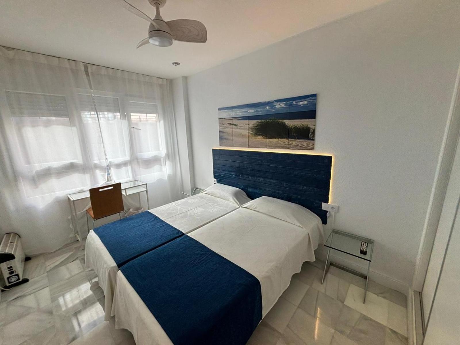 Apartamentos Turisticos Imar Cadiz Luaran gambar